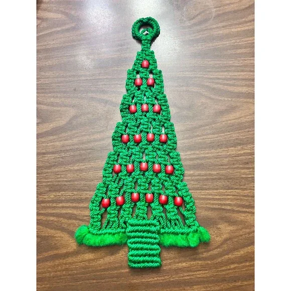 Macrame Handmade Christmas Tree Wall Hanging Large Green Red Wood Beads - Picture 5 of 7